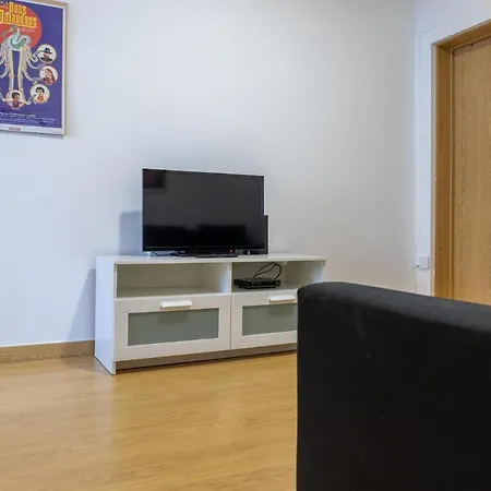 Appartamento Entrecampos - Family With Terrace Lisbona