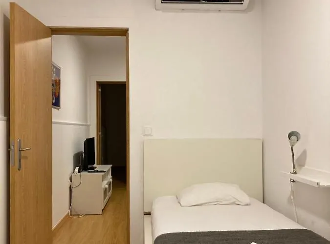 Appartamento Entrecampos - Family With Terrace Lisbona